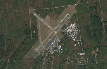 7642 Marthas Vineyard Airport